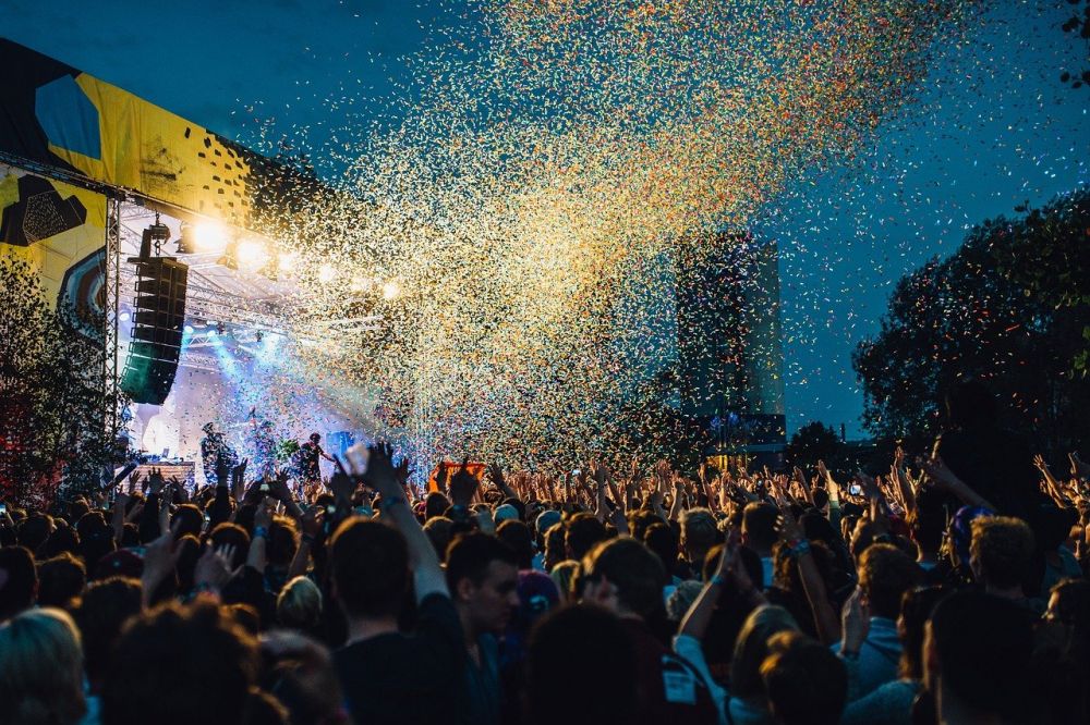 Magien ved Festivaler: En Oplevelse af Musik, Kultur og Fællesskab